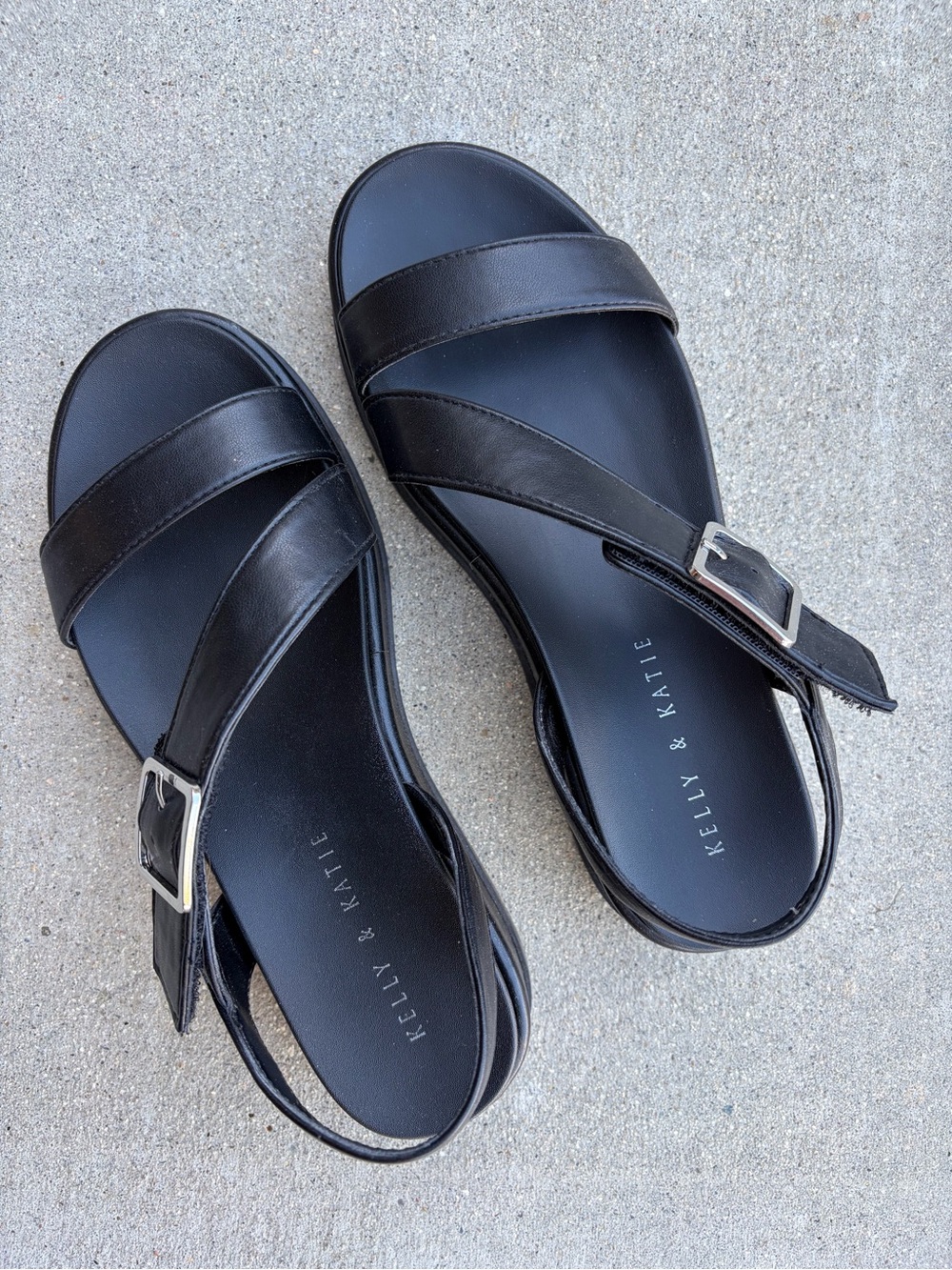 Kelly & Katie Black Buckle Slide Sandals